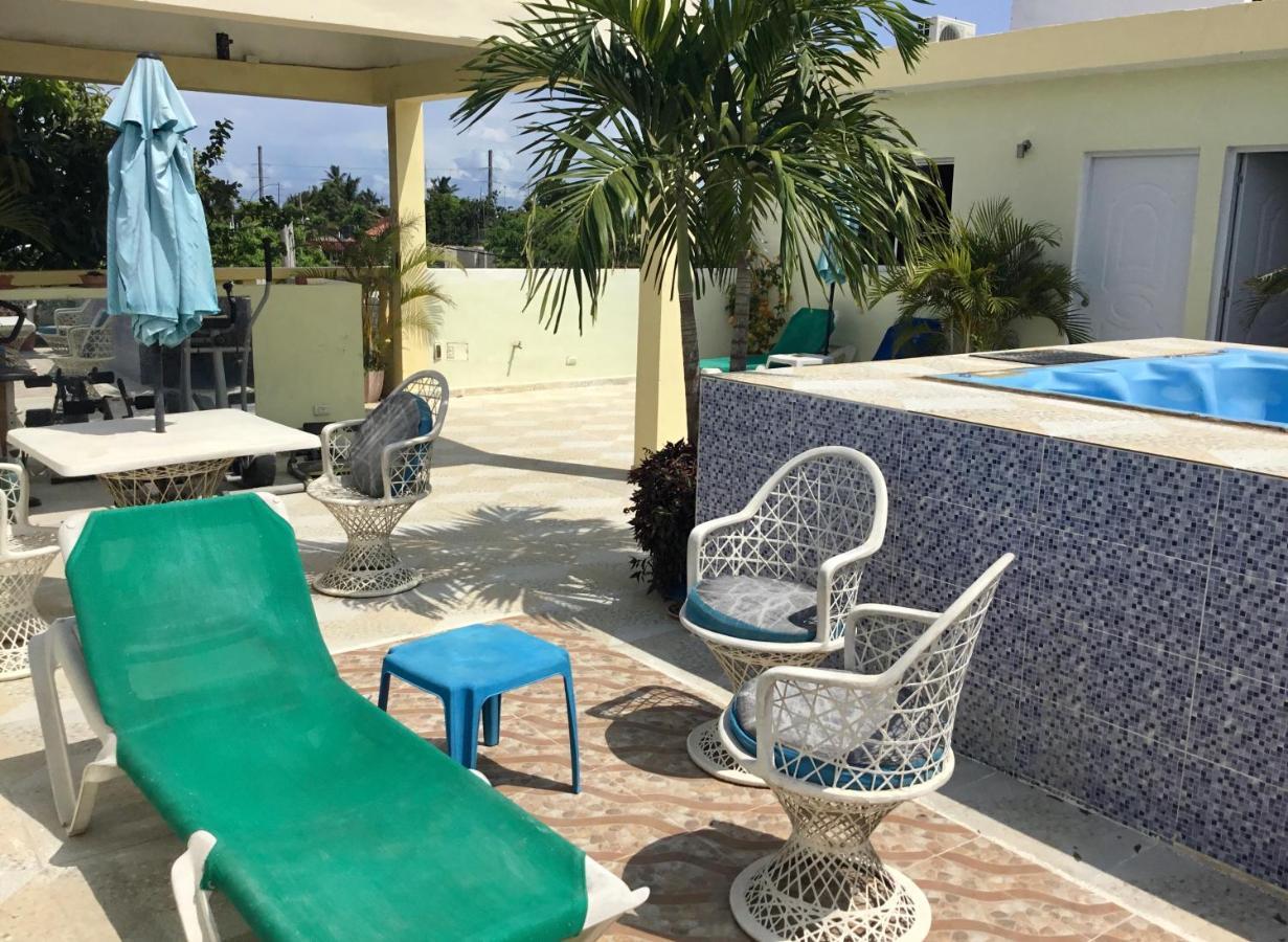 Posada El Sol, Home Near Airport Sdq โบกา ชิกา ภายนอก รูปภาพ