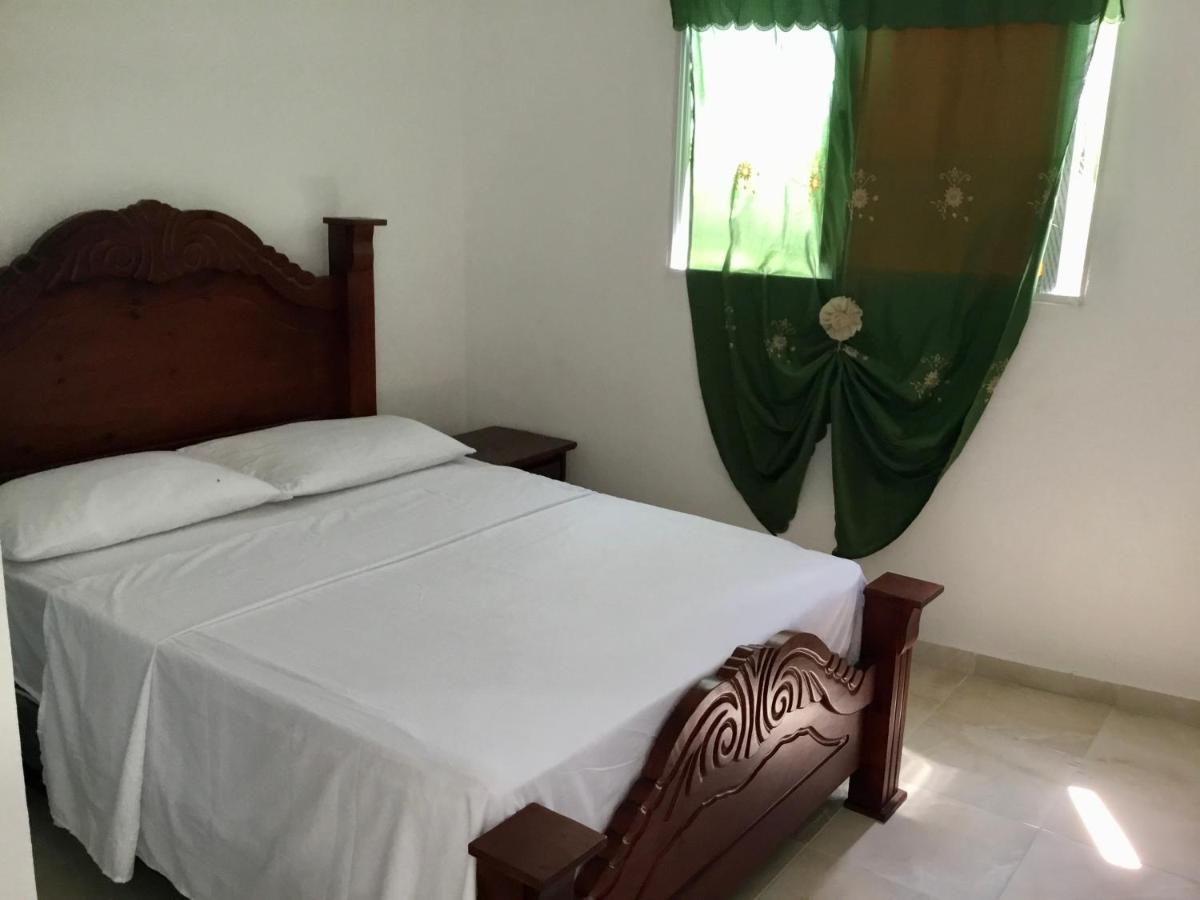 Posada El Sol, Home Near Airport Sdq โบกา ชิกา ภายนอก รูปภาพ