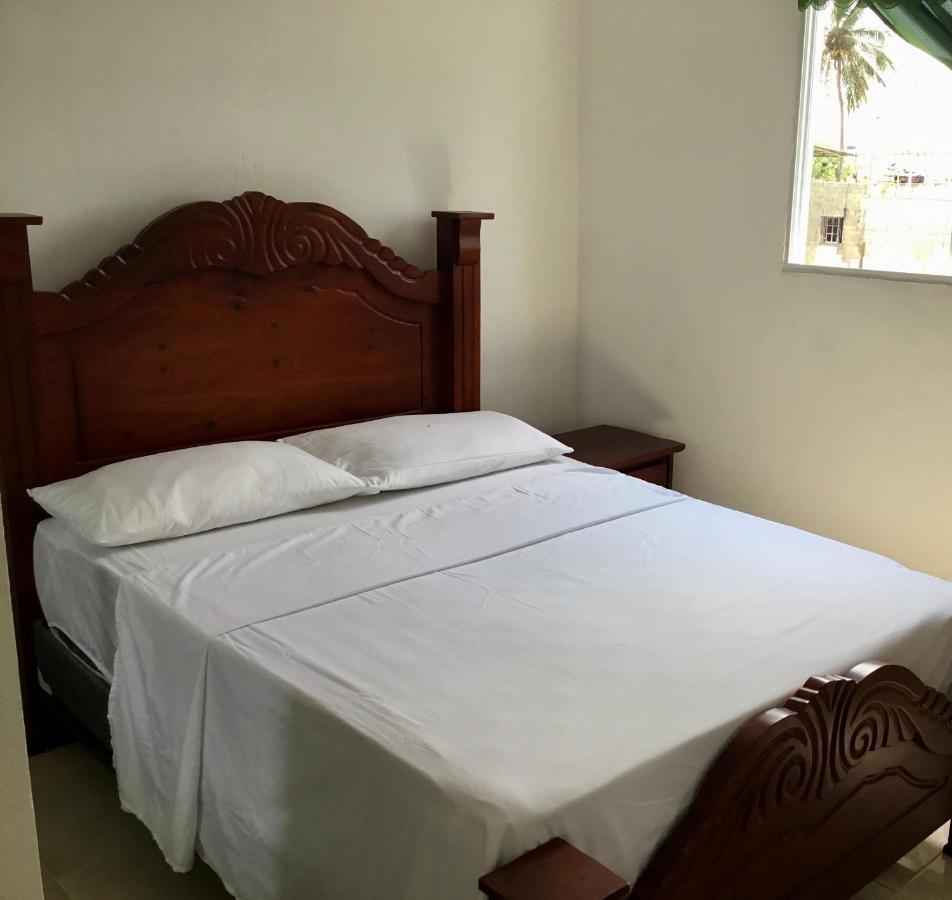 Posada El Sol, Home Near Airport Sdq โบกา ชิกา ภายนอก รูปภาพ