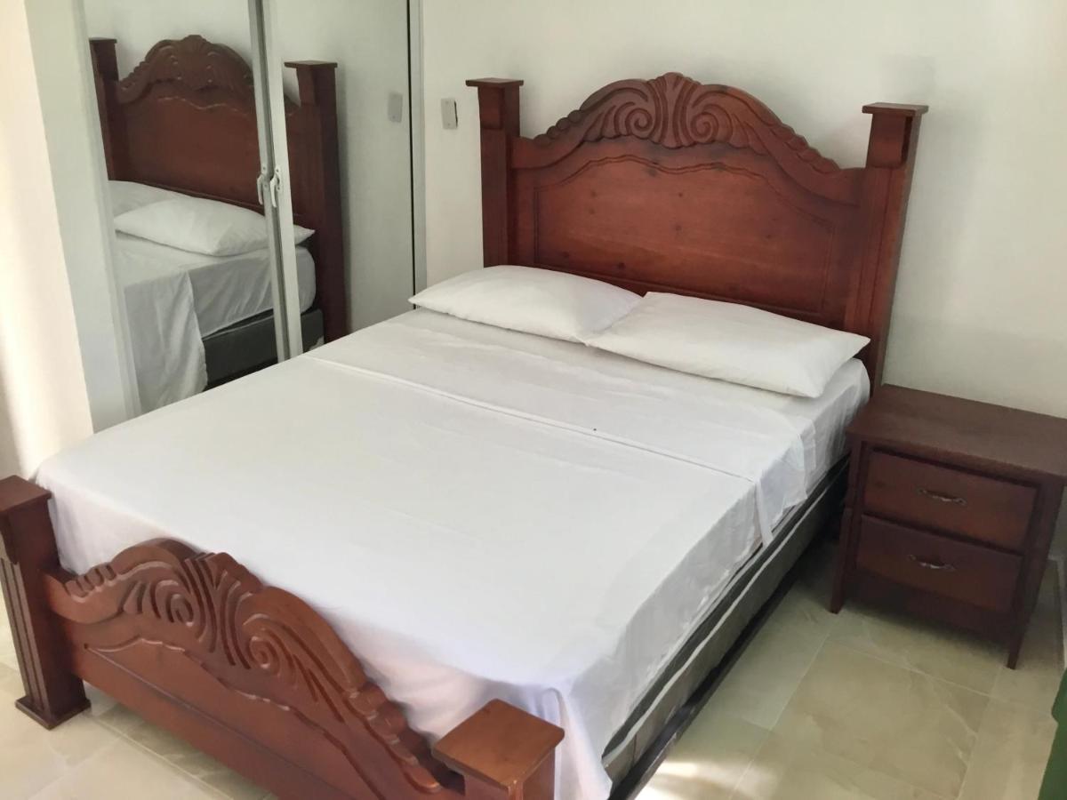 Posada El Sol, Home Near Airport Sdq โบกา ชิกา ภายนอก รูปภาพ
