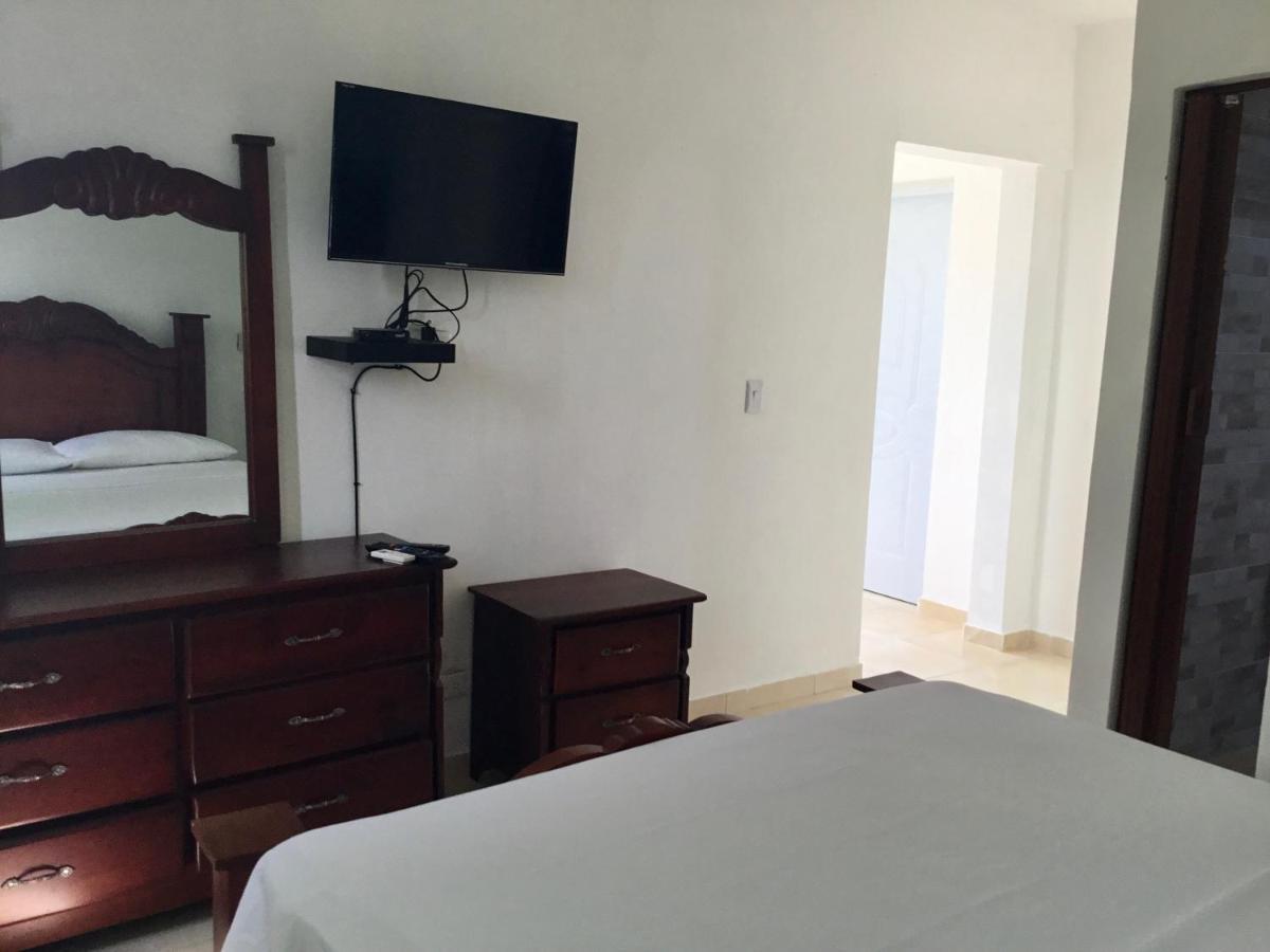 Posada El Sol, Home Near Airport Sdq โบกา ชิกา ภายนอก รูปภาพ