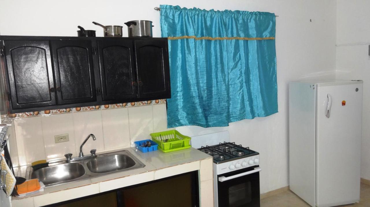 Posada El Sol, Home Near Airport Sdq โบกา ชิกา ภายนอก รูปภาพ