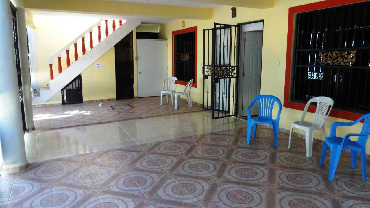 Posada El Sol, Home Near Airport Sdq โบกา ชิกา ภายนอก รูปภาพ