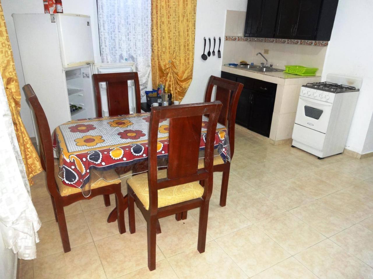 Posada El Sol, Home Near Airport Sdq โบกา ชิกา ภายนอก รูปภาพ