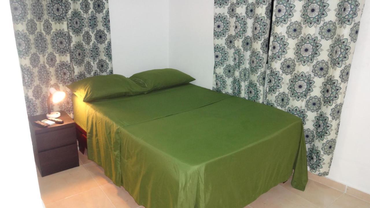 Posada El Sol, Home Near Airport Sdq โบกา ชิกา ภายนอก รูปภาพ